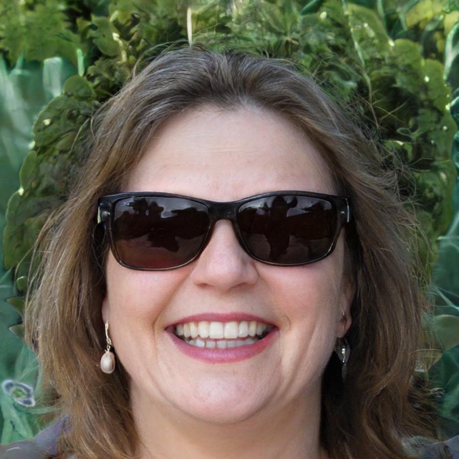 Преподаватель Гульнара Сатпаева